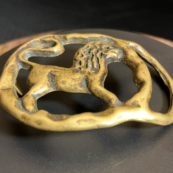 Vintage Hand Forged Brass LEO Zodiac Belt Buckle - Picture 4 of 8